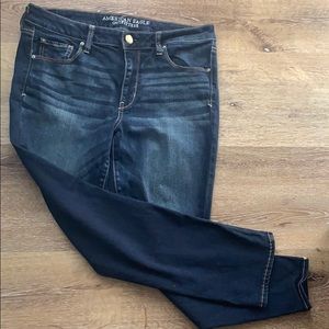 American Eagle Outfitters women’s jeans